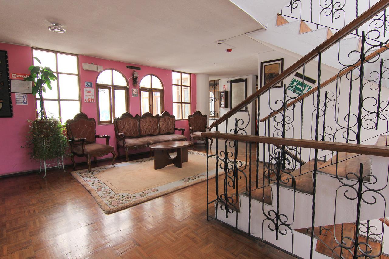 Hotel Interamericano Quito Extérieur photo